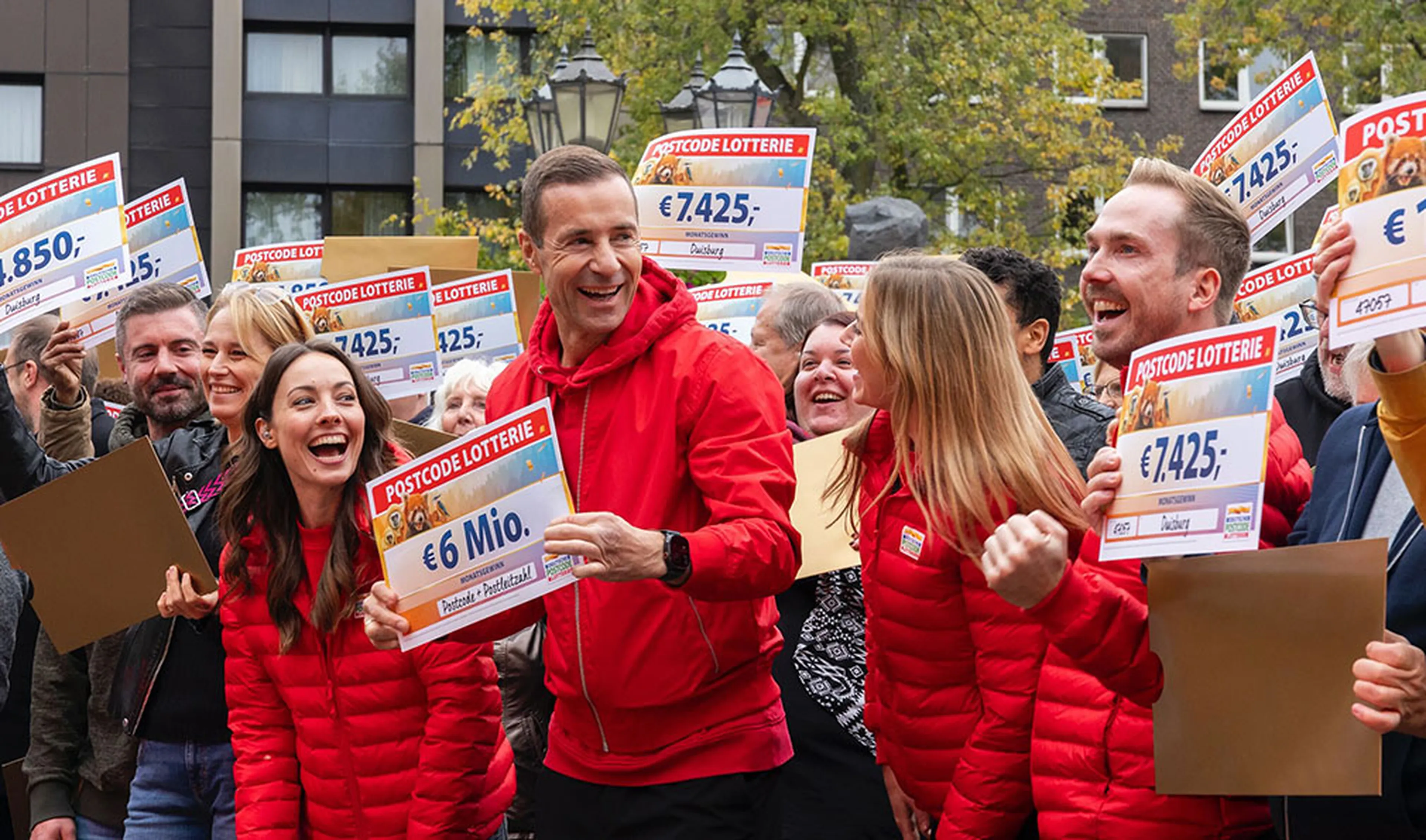 Insgesamt 6 Millionen Euro gehen im Oktober nach Duisburg