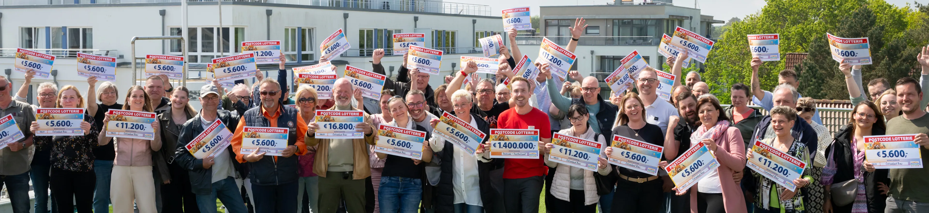 Die Monatsgewinner der Deutschen Postcode Lotterie freut sich über 700.000 Euro