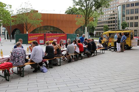 initiative-offene-gesellschaft-1193c0b2118e6dfb934668caf2da9f59.jpg