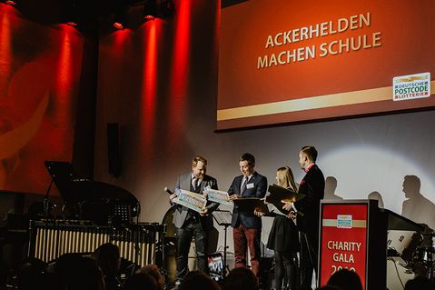 ackerhelden-machen-schule-2786da335f2be01768ed395997b629ce.jpg