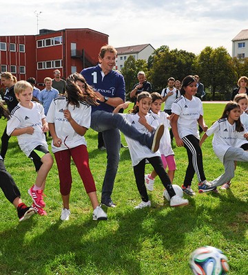 laureus-sport-for-good-foundation-a12d2b9e7aad59c00d6f4b636233ff11.jpg