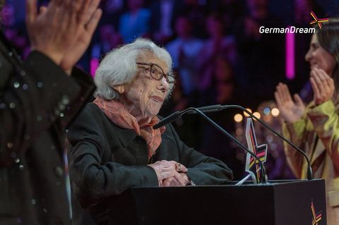 2023-11-30-germandream-award-2023-photo-by-selin-jasmin-18h-56min-29s-05978.jpg