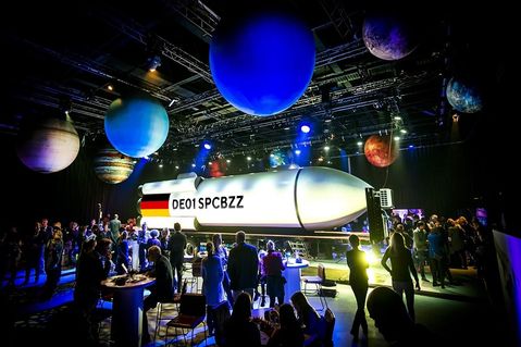 spacebuzz-du-01.jpg