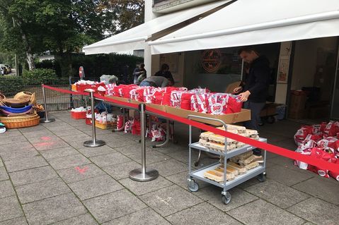 tiertafel-hamburg-25946c36de9557a1281f6e9fe10b33b1.jpg