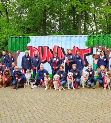 therapiehundeteams-1.jpg