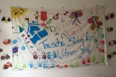 tausche-bildung-fur-wohnen-f041e75fa5fbbf84e7f816fd53fb22a1.jpg