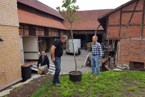 gemeinnutzige-aktiv-stiftung-1820a3aa5433276ee42406f501179380.jpeg