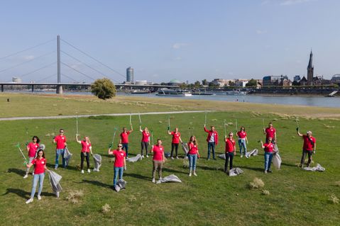 rhine-cleanup-d4f23d771378b7b9d360bcbc14a940b8.jpg