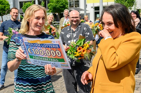 02-juli-2020-40233-duesseldorf-nordrhein-westfalen-9bb0563e045a42331a63935cd9d32716.jpg