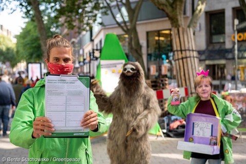 greenpeace-1-8042b3ae93cd12c09f5233213b56ff51.jpg