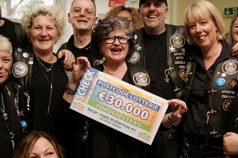 230809-barber-angelsa001_07192130_c001-00_21_38_04-standbild004.jpg