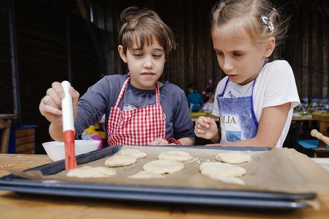 sarah-wiener-stiftung-d81124fbad378443ba63599db1880886.jpg