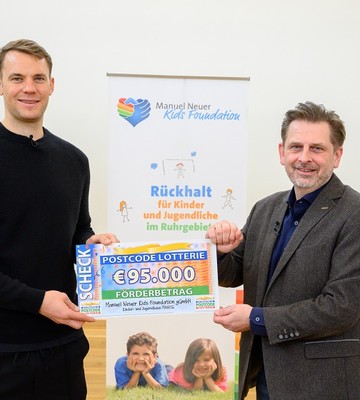manuel-neuer-kids-foundation-0502194041148145267f0e4d8bdfba6f.jpg