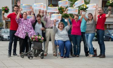 Der Monatsgewinn der Deutschen Postcode Lotterie im Juni ist nach Eschborn gegangen. Der Monatsgewinn der Deutschen Postcode Lotterie im Juni ist nach Eschborn gegangen.