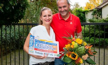Sabrina und Egon gewinnen den Straßenpreis Sabrina und Egon gewinnen den Straßenpreis