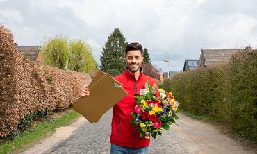 Giuliano unterwegs zu unseren glücklichen Gewinnern aus Neuried Giuliano unterwegs zu unseren glücklichen Gewinnern aus Neuried