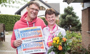 Herzlichen Glückwunsch zum Straßenpreis Herzlichen Glückwunsch zum Straßenpreis