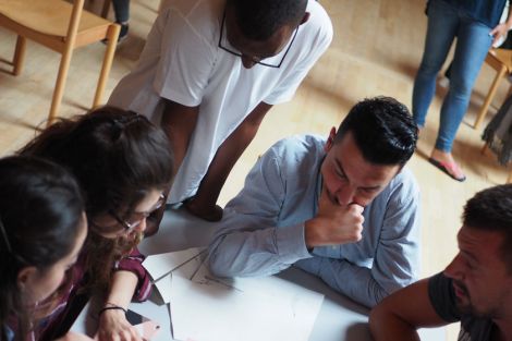In Workshops wird Erlebtes verarbeitet In Workshops wird Erlebtes verarbeitet
