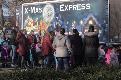Der X-Mas Truck fährt durch ganz Deutschland Der X-Mas Truck fährt durch ganz Deutschland