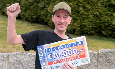 Herzlichen Glückwunsch zum ersten Straßenpreis der Februar-Ziehung nach Eibenstock Herzlichen Glückwunsch zum ersten Straßenpreis der Februar-Ziehung nach Eibenstock