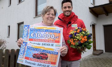 Herzlichen Glückwunsch zum vierten Straßenpreis im Februar, liebe Ingrid Herzlichen Glückwunsch zum vierten Straßenpreis im Februar, liebe Ingrid