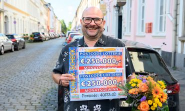 Unglaubliche 500.000 Euro gibt es für unseren Postcode-Glückspilz Alex Unglaubliche 500.000 Euro gibt es für unseren Postcode-Glückspilz Alex