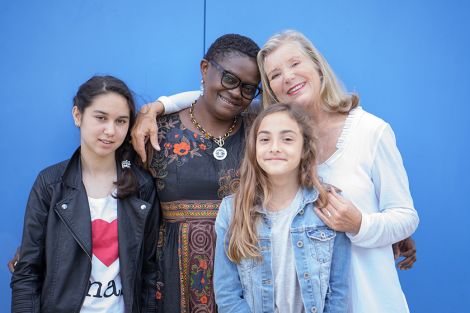 Vereinszweck ist die Aufnahme und Betreuung von Müttern ohne festen Wohnsitz gemeinsam mit ihren Kindern sowie von sozial benachteiligten Familien. Vereinszweck ist die Aufnahme und Betreuung von Müttern ohne festen Wohnsitz gemeinsam mit ihren Kindern sowie von sozial benachteiligten Familien.