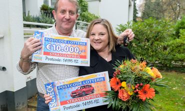 Wir gratulieren Steven und Isabelle zum vierten Straßenpreis im Dezember Wir gratulieren Steven und Isabelle zum vierten Straßenpreis im Dezember